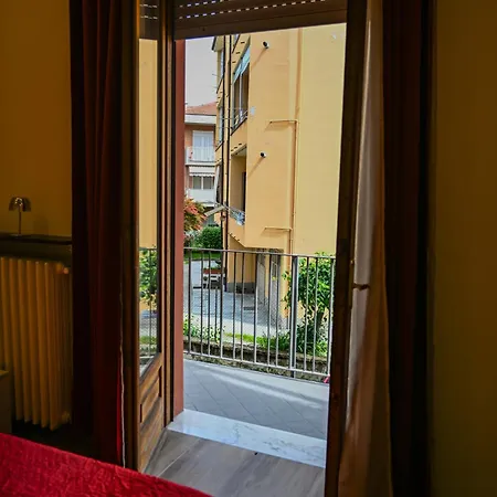 Forever Sunrise ألبا